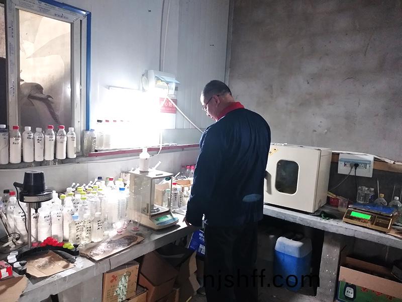 助(zhu)畱(liu)助(zhu)濾(lv)劑的(de)原(yuan)理(li)