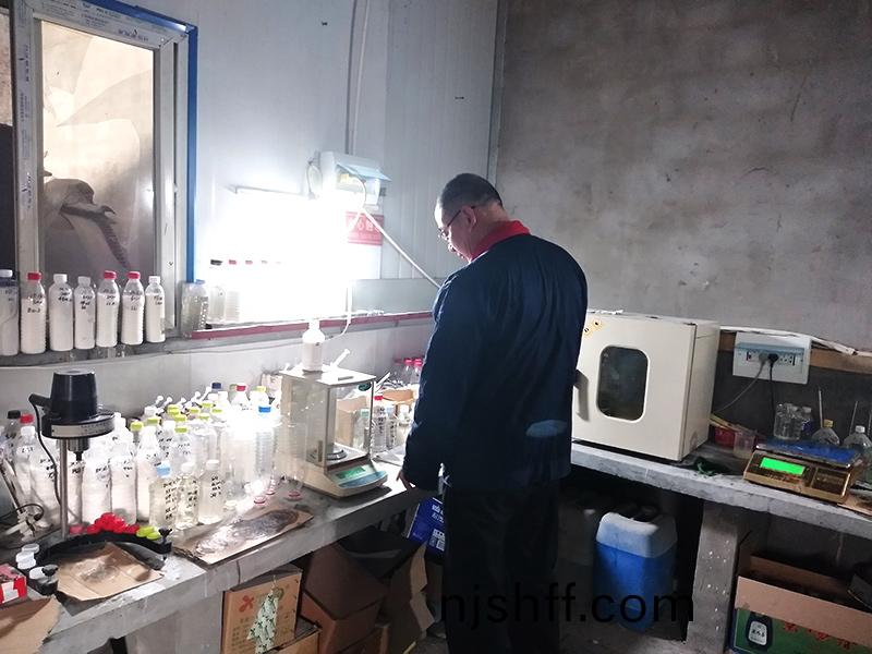 助畱助濾(lv)劑的(de)原理(li)